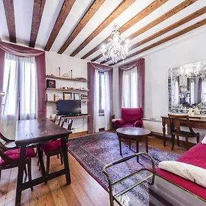 biennale-suite.hotelslidodijesolo.com/